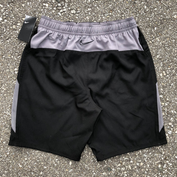 Vintage Nike Shorts - Medium