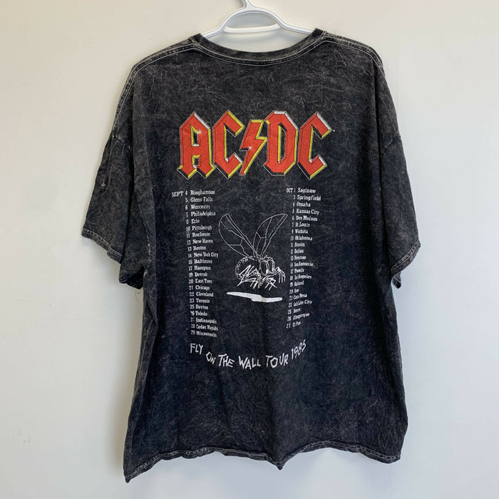 ACDC Fly On The Wall Tee. X-Large