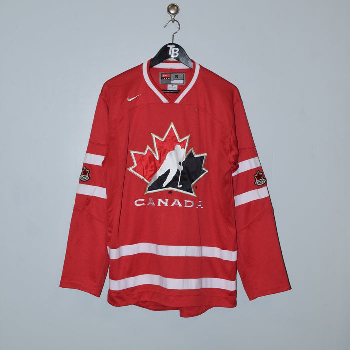 Vintage Nike Team Canada Jersey. Small