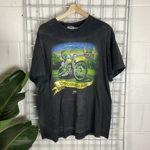 Vintage 1997 Tenessee River Gold Alien Cycles Tee. XL